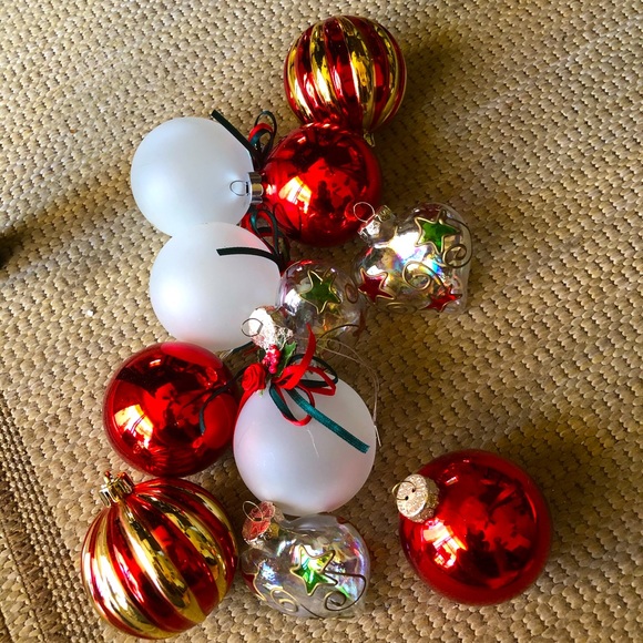 Vintage Assortment 11 Christmas Ornaments